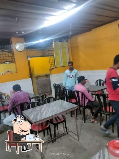 Check out how কেরালা হোটেল looks inside