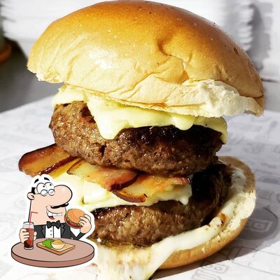 Delicie-se com um hambúrguer no Just Burger - Artesanal