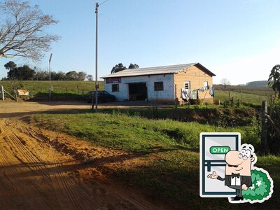Descubra a área externa do Lancheria Ponto X