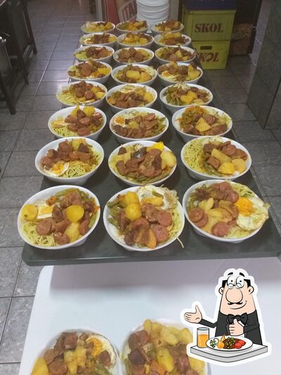 Comida em Restaurante D' Gust