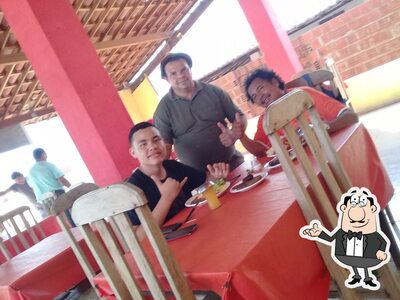 Veja imagens do interior do Churrascaria rancho 103
