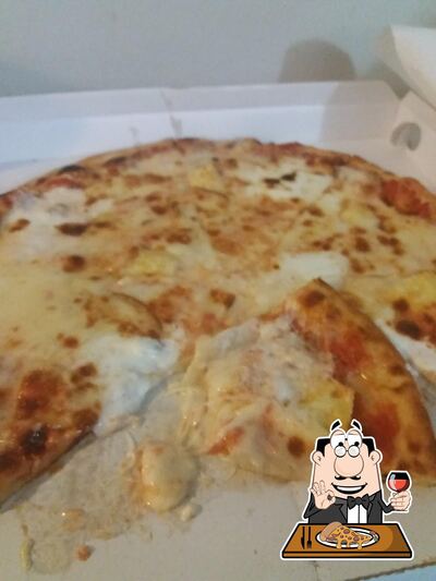 Scegli una pizza al ristorante Luna