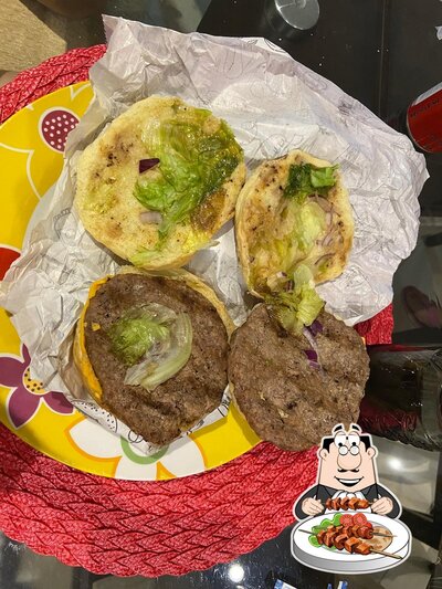 Platos en Santo Burger Taguatinga