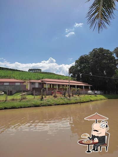 a área exterior é uma característica importante do Pesqueiro Esmeralda