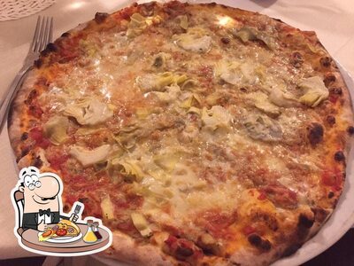 Ordina una pizza al ristorante Vecchi Ricordi