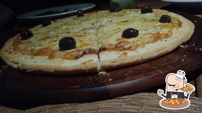No Restaurante Angu Duro, você pode conseguir pizza