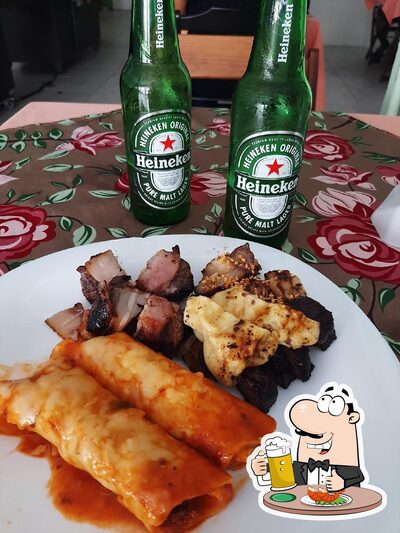 Desfute uma tulipa de cerveja leve ou escura