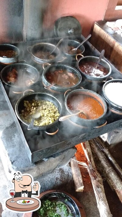 Platos en Restaurante Angu Duro