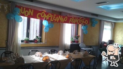 Dai un'occhiata agli interni di L'Incontro