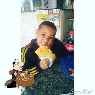 Comida em Pastelaria Meneguci