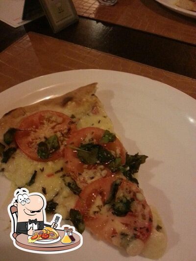 No Churrascaria Central Parque, você pode conseguir pizza