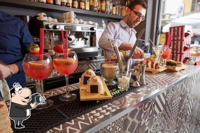 Puoi goderti un drink dal menu