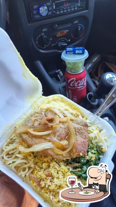 Platos en Empório Jheka