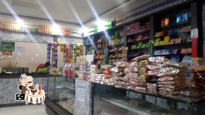 Food at Ganapathy Bakery