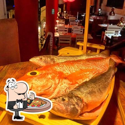 Sushi Pipa Lounge Pipa RN fornece uma variedade de pratos de peixe