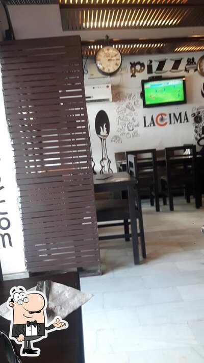 Check out how Lacima Cafe and Pizzeria looks inside