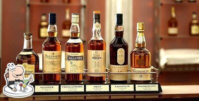Ristorantemontecroce serve un'ampia selezione di cocktail e drink alcolici