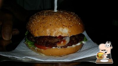 Prova uno dei tipi di hamburger serviti al ristorante Grill Kantun