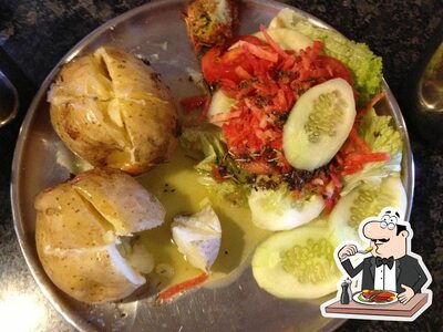 Food at MVT Restaurant