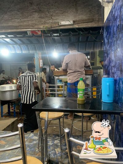 Meals at Popular Chicken And Beef Stall