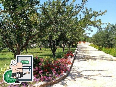 Goditi la vista dall'area esterna di Agro Ive