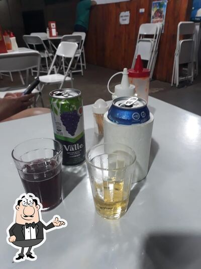 O interior do Quiosque Do Espeto