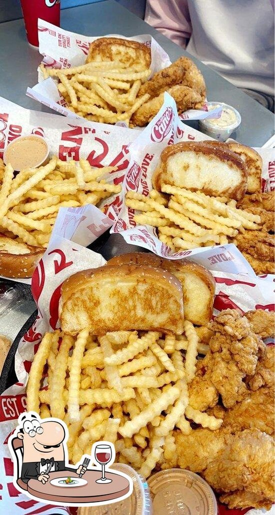 Raising Cane's Chicken Fingers, 11403 Stockdale Hwy in Bakersfield