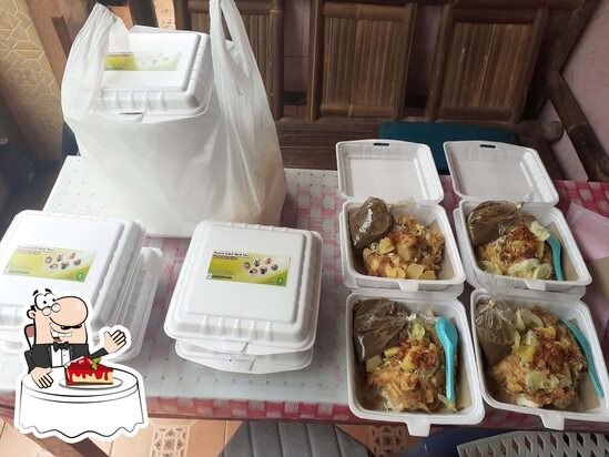 Restaurante Warung Pojok Mbak Wina Tahu Tek Tek Tahu Campur Gado Gado Siram Rujak Cingur