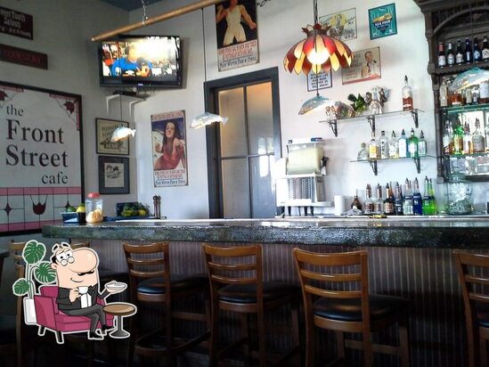 Blue Water Bar & Grill, Friday Harbor - Restaurant menu, prices and reviews
