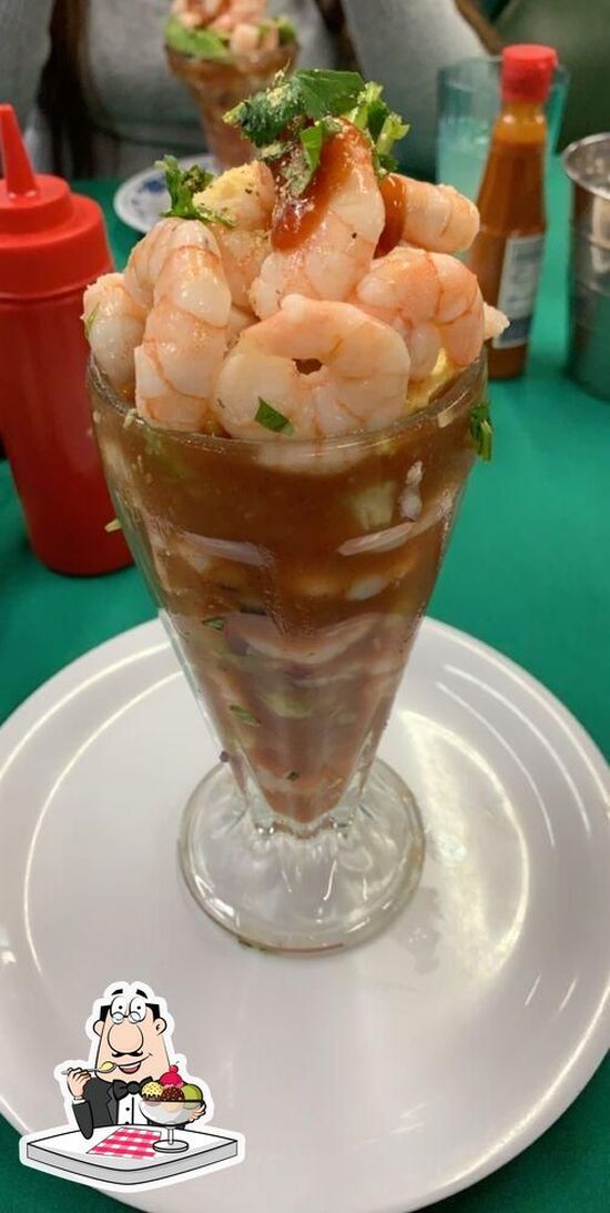 Menu at Mariscos El Marinero restaurant, Mexicali