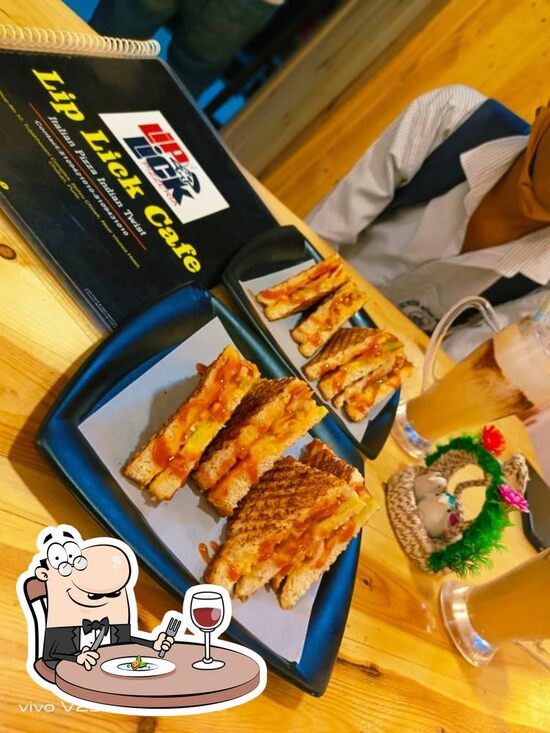 Lip Lick Cafe, Chakan Restaurant reviews