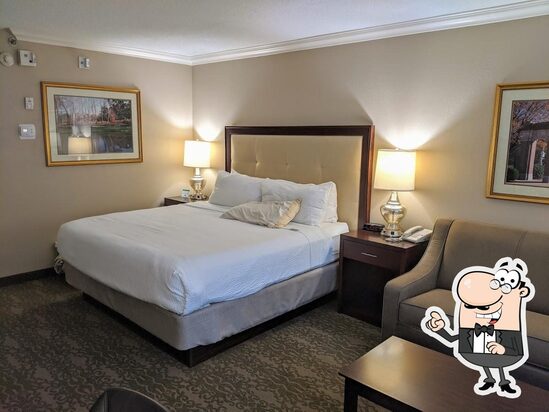 Ohio University Inn in Athens - Restaurant menu and reviews