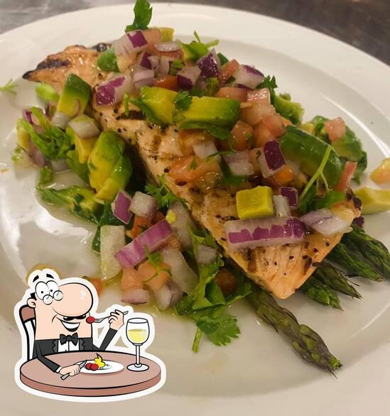 Meadowbrook Country Club in Racine Restaurant menu and reviews