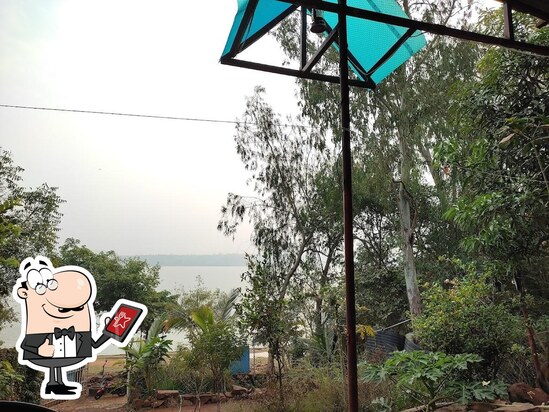 lake view restaurant bhopal