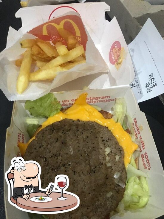 McDonald's Emu Plains, Cnr Old Bathurst Road &, Russell St in Emu