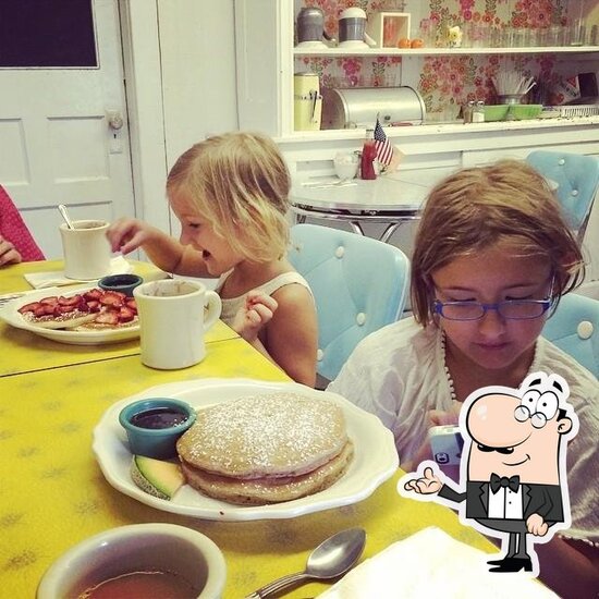 Zoe's Vintage Kitchen Inc in Atlantic Highlands - Restaurant menu and reviews