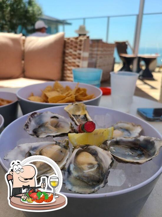 The Rooftop Bar in Oceanside Restaurant menu and reviews