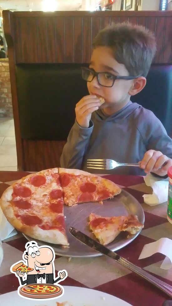Gino's Pizzeria & Italian Restaurant in Woodlake Restaurant menu and reviews
