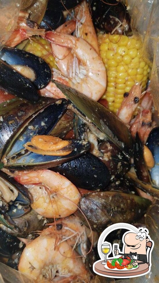 Down N Dirty Seafood Boil, 6100 4th St NW in Albuquerque Restaurant