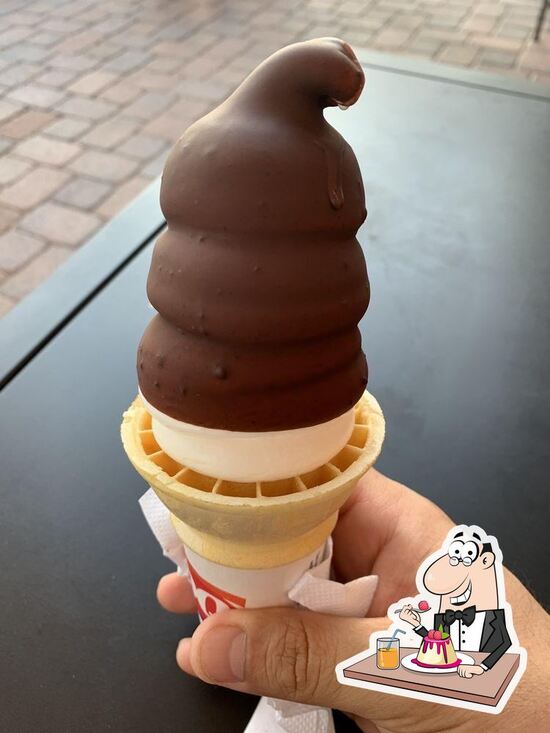 Dairy Queen (Treat), The Market Place, 2939 El Camino Real in Tustin