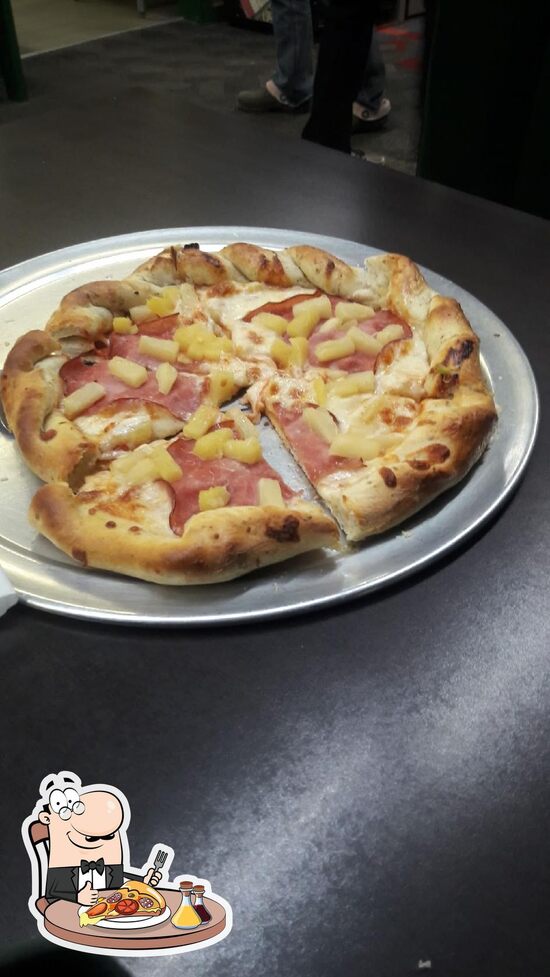 Main Street Pizzeria in Red River Restaurant menu and reviews
