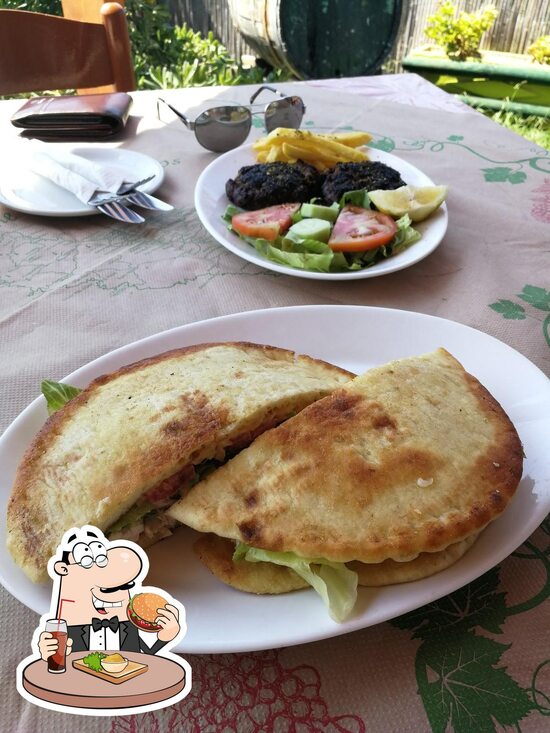 PAOLOS CORNER, Alikanas Restaurant reviews