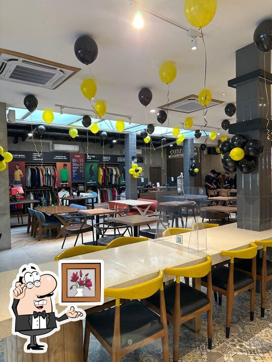 PAPER CUP COFFEE MANYAR cafe, Surabaya - Restaurant reviews