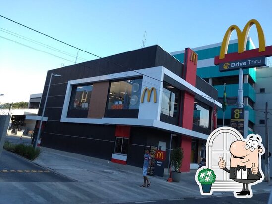 Menu at McDonald's restaurant, Franco da Rocha, Av. dos Expedicionários