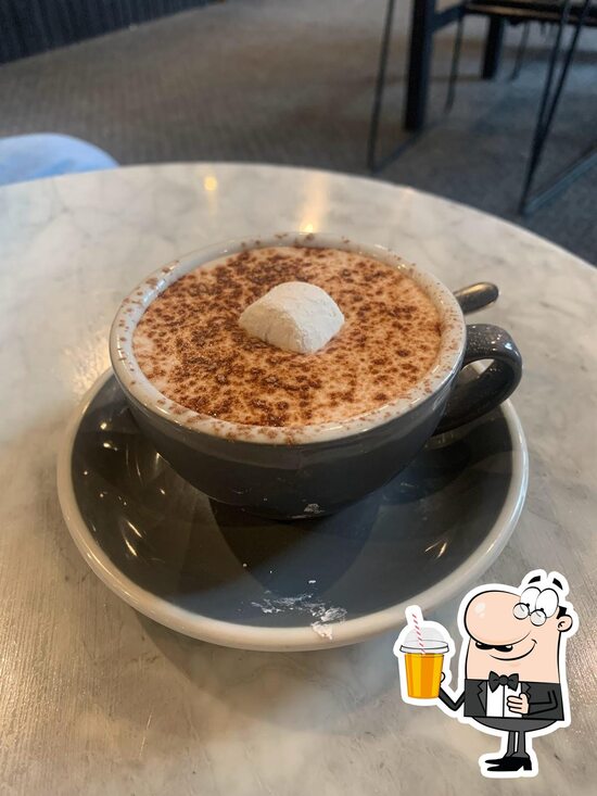 Black Cockatoo Restaurant, 5 Summit Rd in Mount Buller Restaurant reviews
