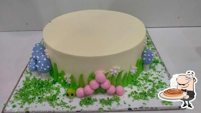 Order Plant Lover Cake Online in Noida, Delhi NCR | Kingdom of Cakes