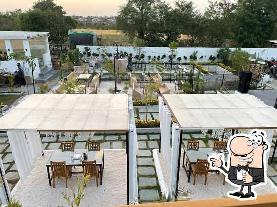 Menu at Tree Chapter, Bhopal, 59V8+GMR Tree Chapter