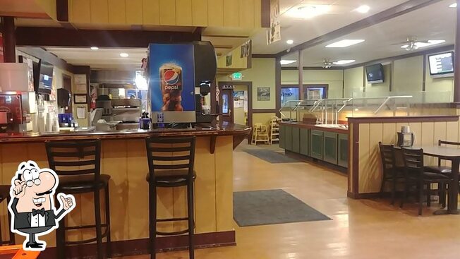 Round Table Pizza, Quincy - Restaurant menu, prices and reviews