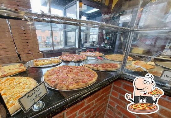 Sals Pizza Italian Restaurant 920 W Main St in New Holland
