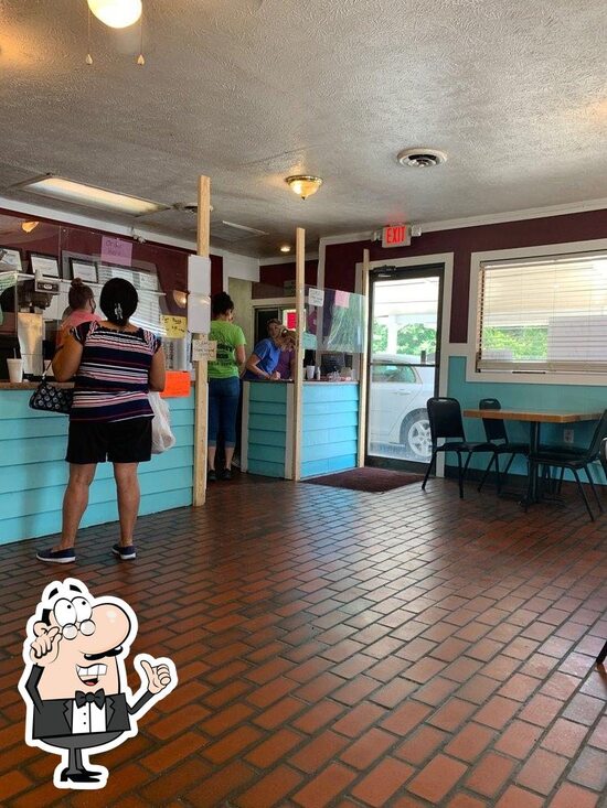 Menu at Williamson's Barbecue Restaurant, Chadbourn, N Brown St